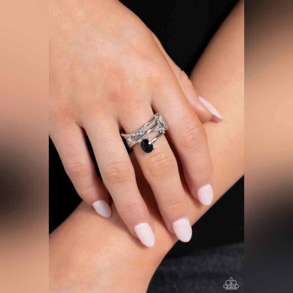 Alternating Allure Ring